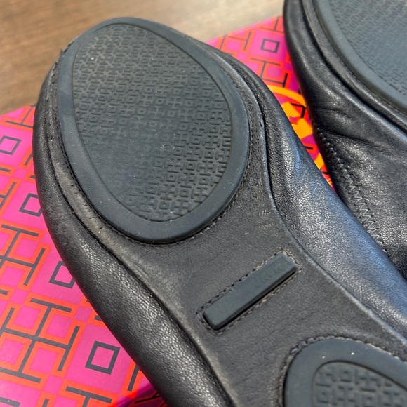 Tory Burch Minnie Flats in Navy - Picture 3 of 15